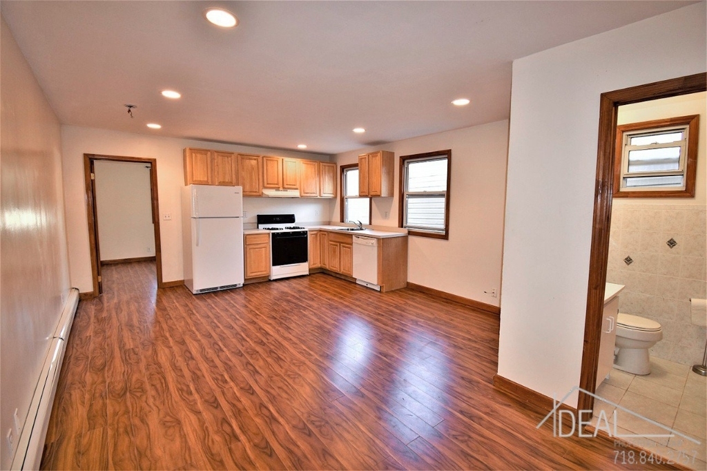 273 18th Street - Photo 1