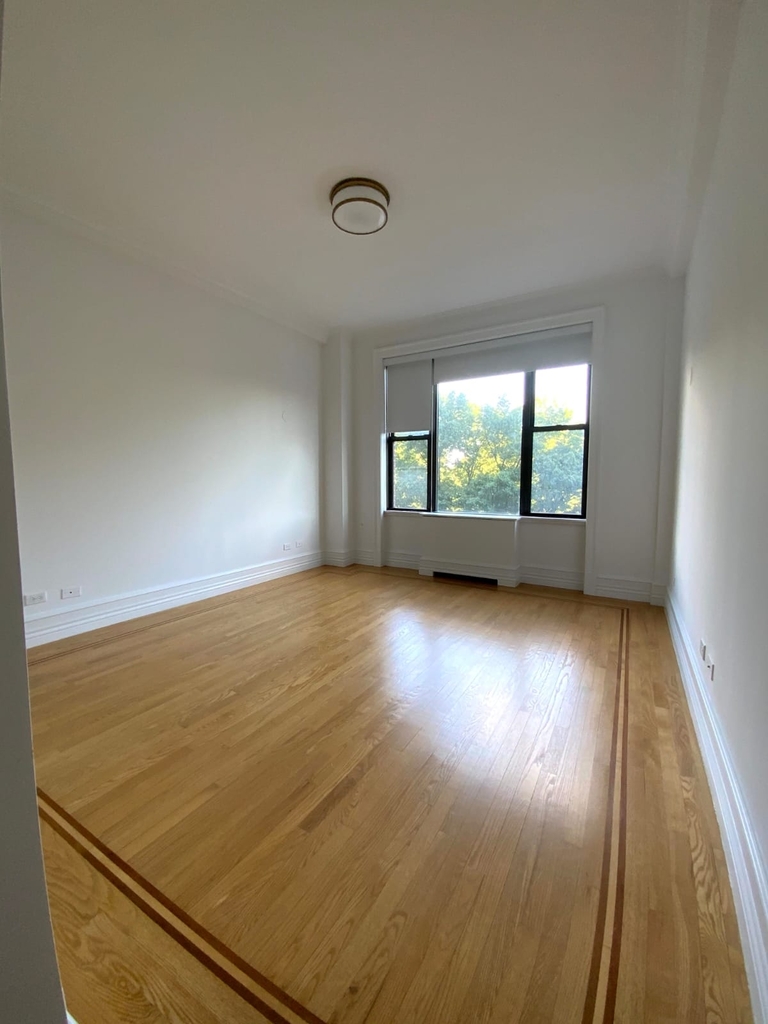 315 Central Park West - Photo 1