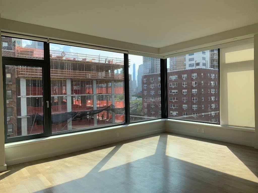 515 East 86th Street - Photo 0