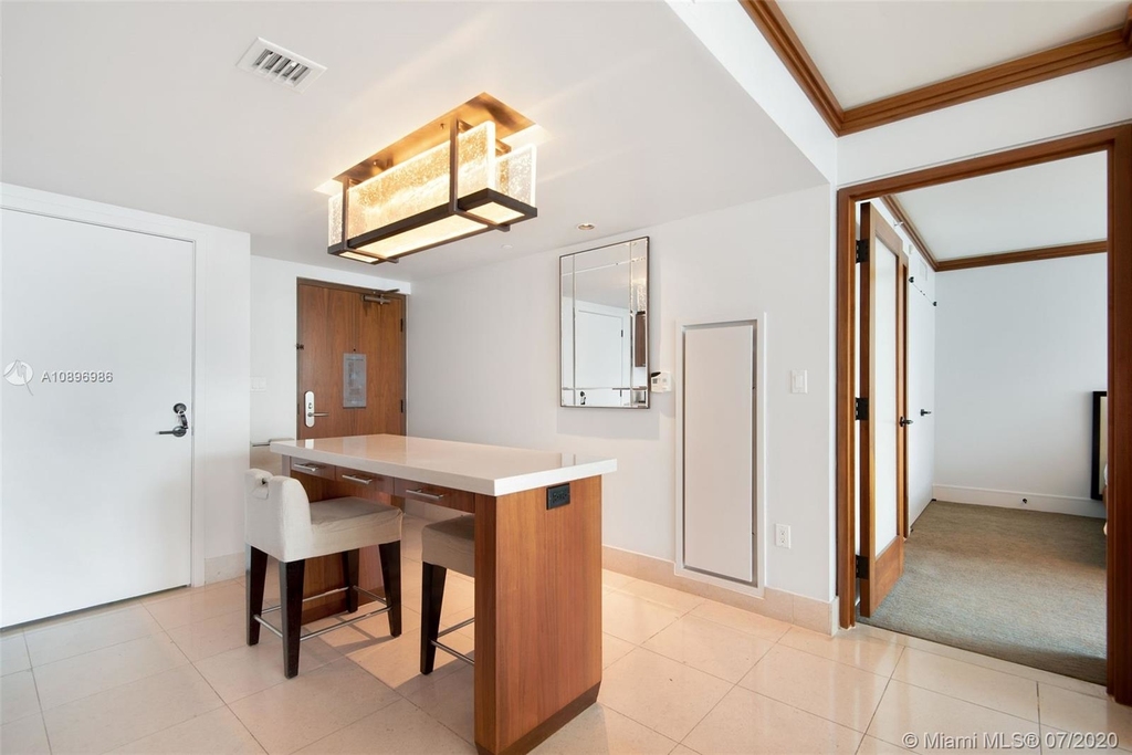 6801 Collins Ave - Photo 3