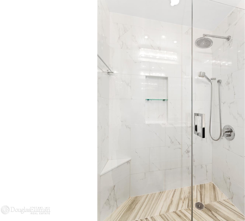 118 East 60th St - Photo 6