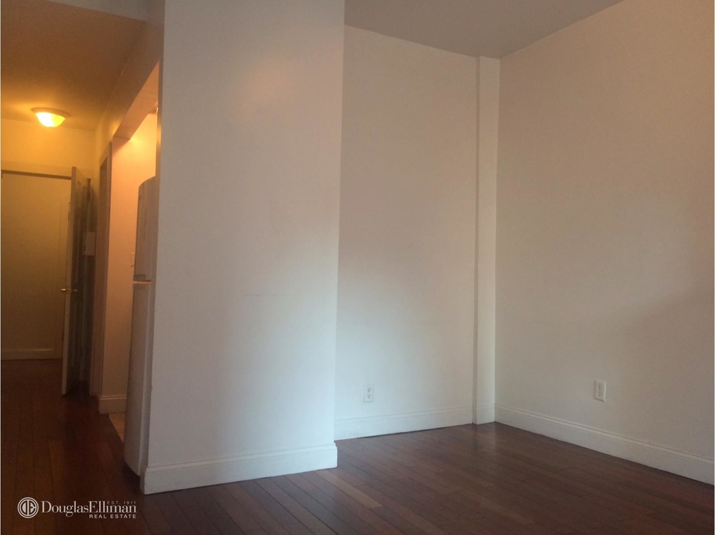 533 Third Avenue - Photo 1