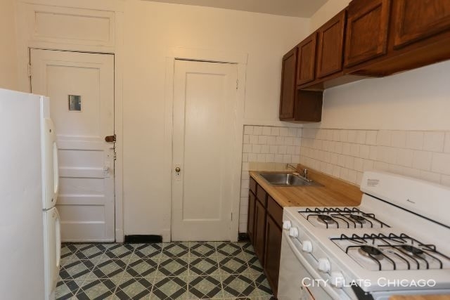 4421 N. Wolcott - Photo 2