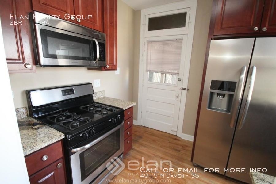 4915 N Damen - Photo 1