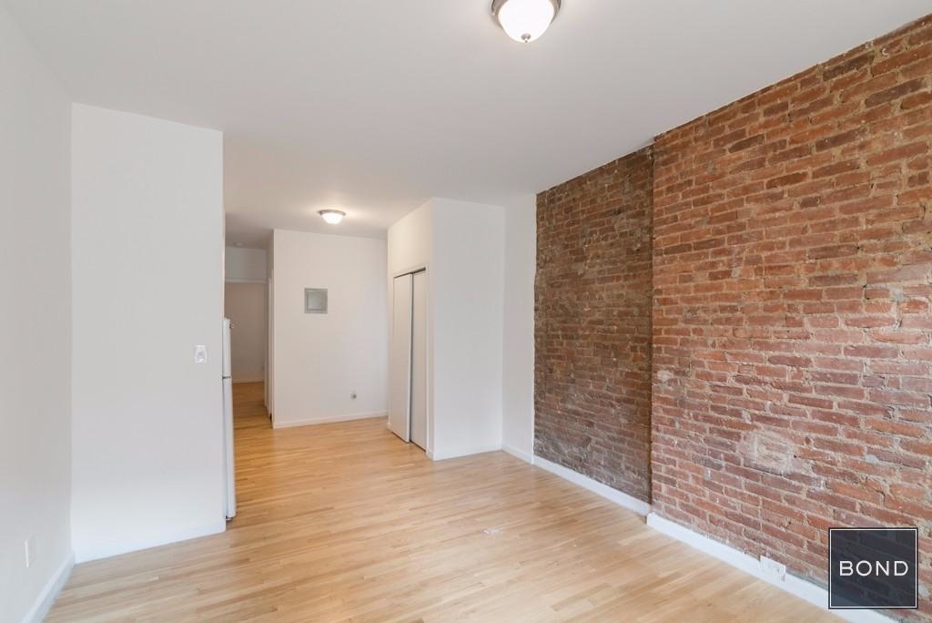 427 East 73 Street - Photo 4