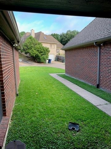 2116 Meadowview Court - Photo 0