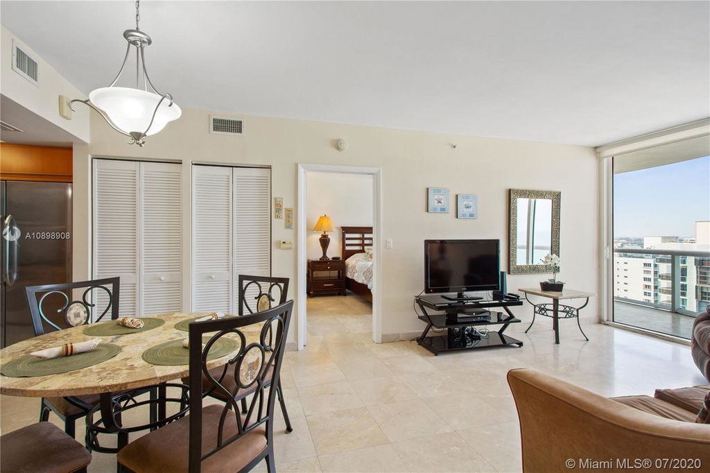 6365 Collins Ave - Photo 2