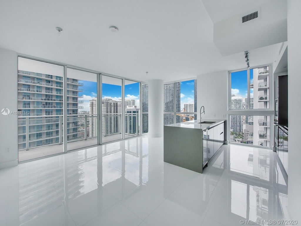 1080 Brickell Ave - Photo 3