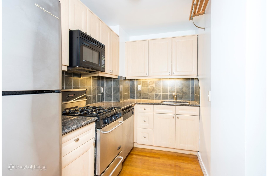 333 East 34th St - Photo 1