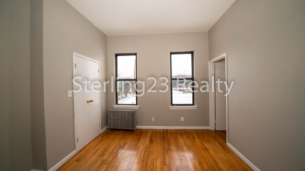 23-35 31st Street - Photo 8