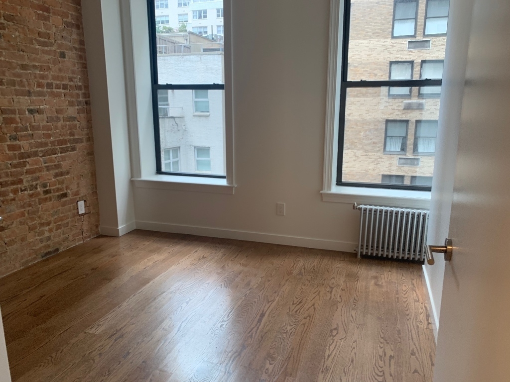 114 East 57th Street - Photo 6