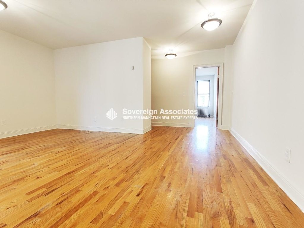 615 Fort Washington Avenue - Photo 1