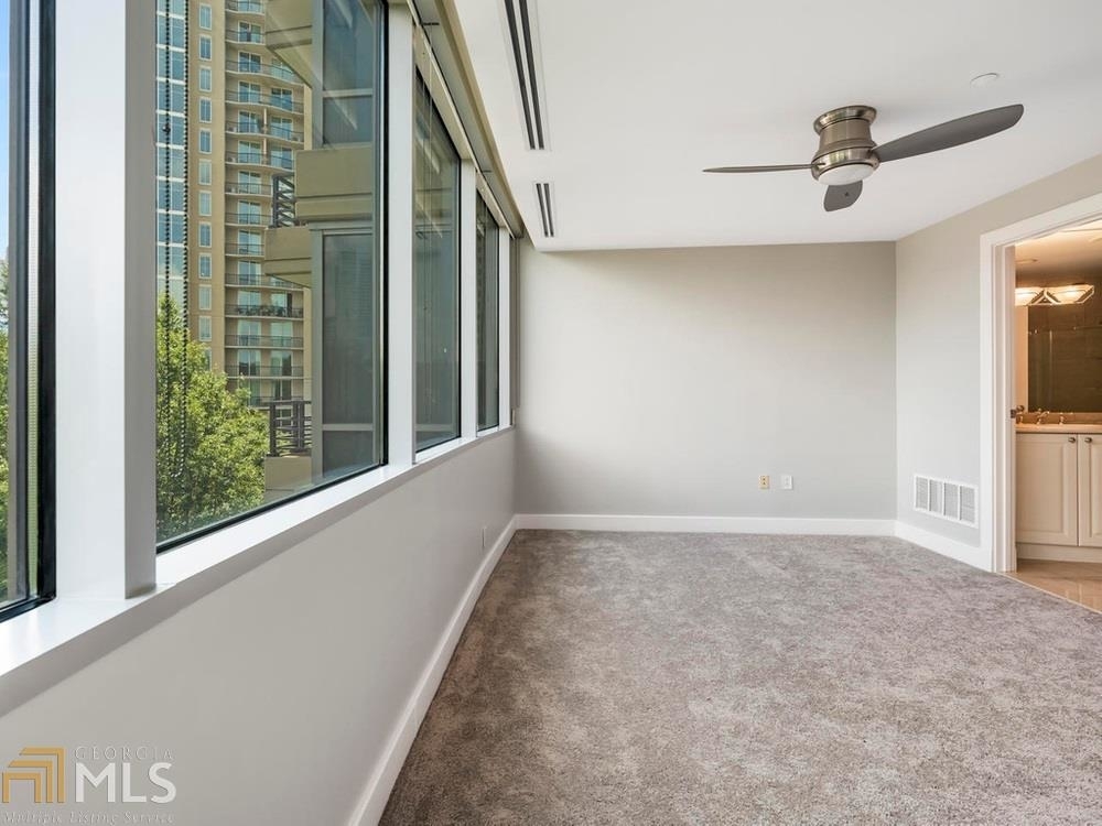 700 Park Regency Pl - Photo 12