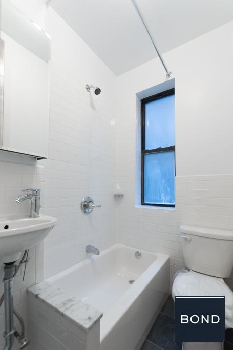 212 East 87 Street - Photo 5