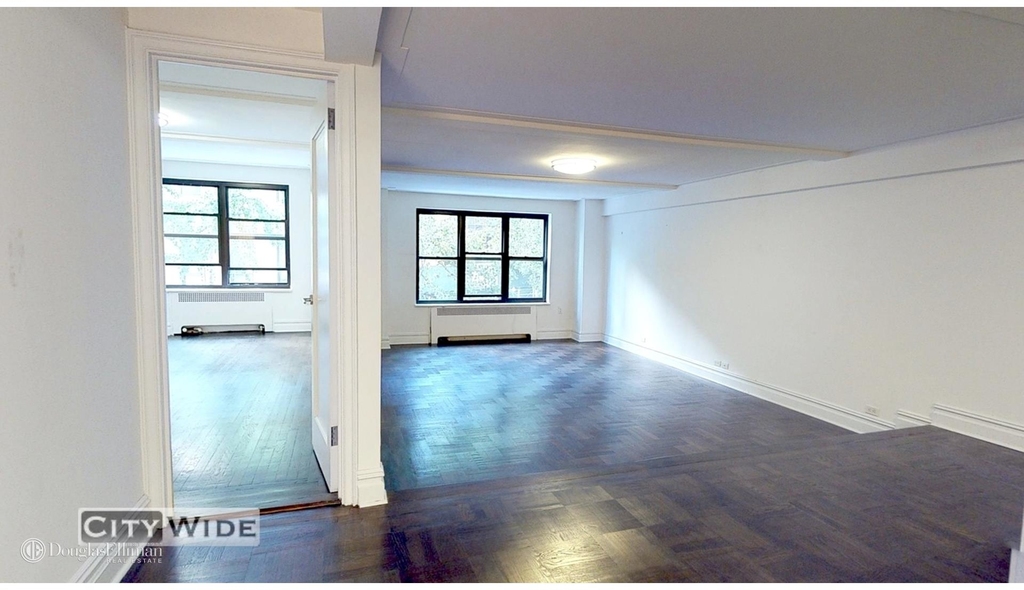 137 East 38th St - Photo 1