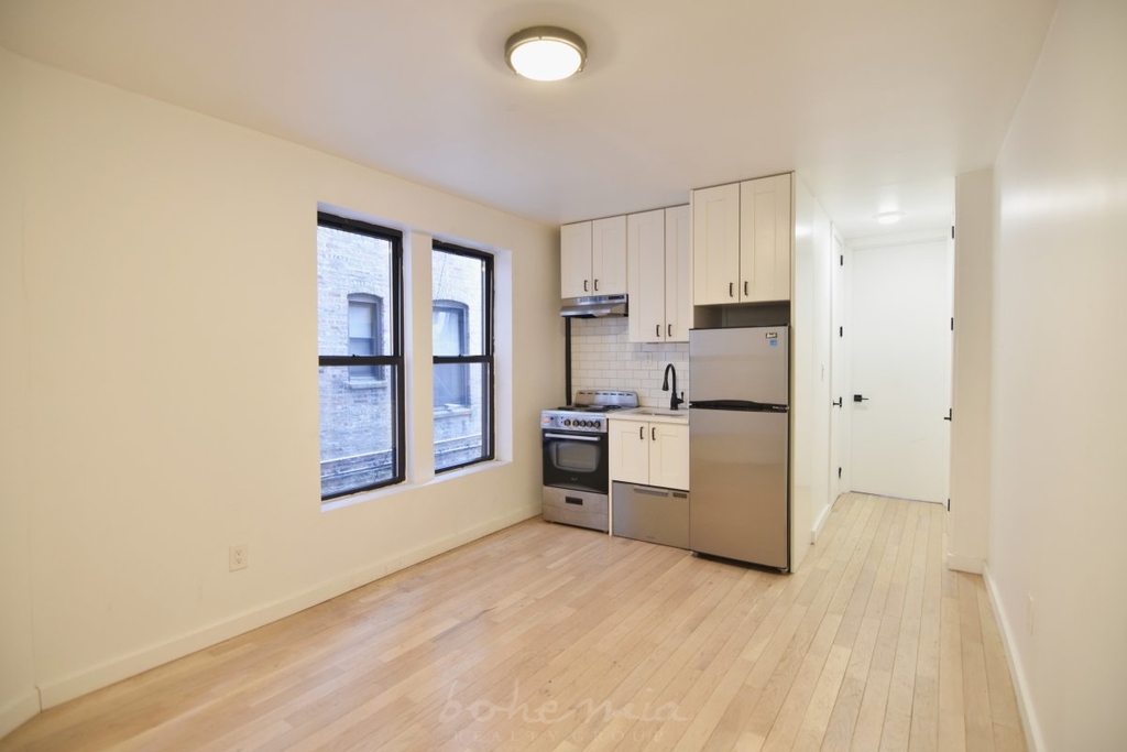 137 W 137th Street - Photo 0