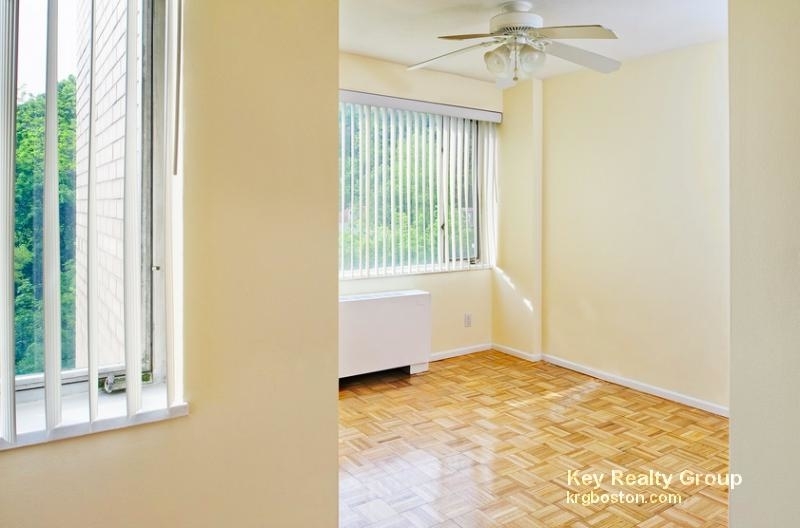 1530 Beacon St. - Photo 11