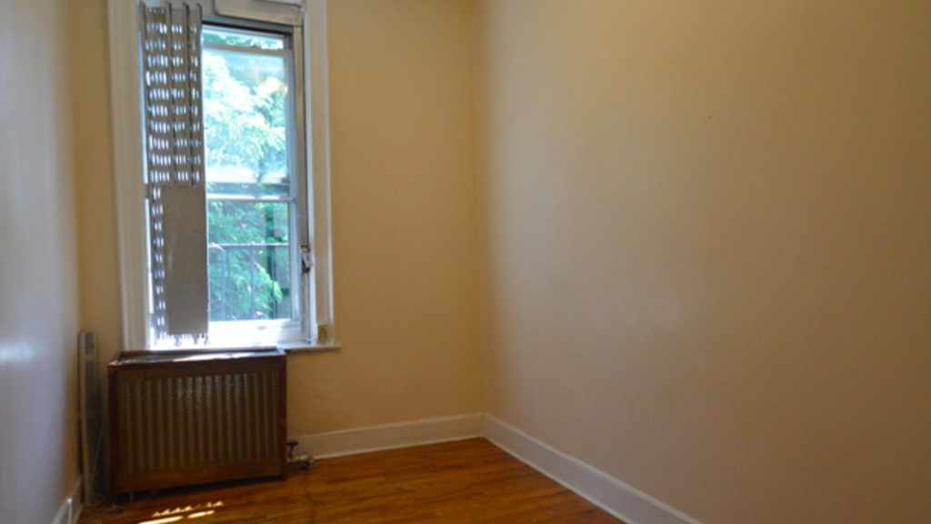 1556 Atlantic ave - Photo 5