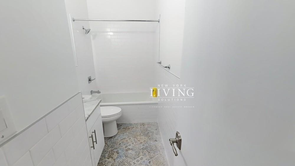 577 Vanderbilt Avenue - Photo 8