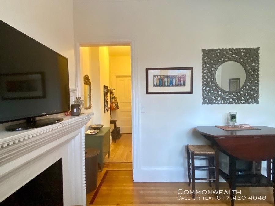 172 Commonwealth Ave - Photo 10