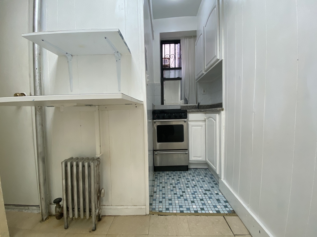 59 Mott Street  - Photo 1