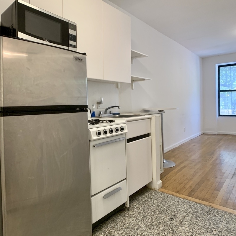 334 East 82nd Street - Photo 1