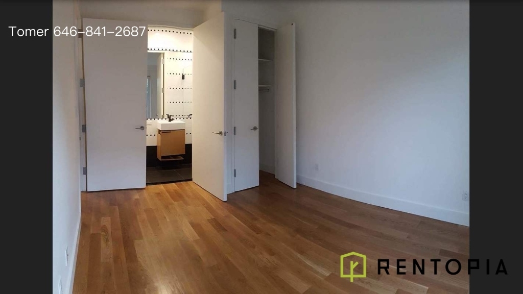 845 Grand Street - Photo 2