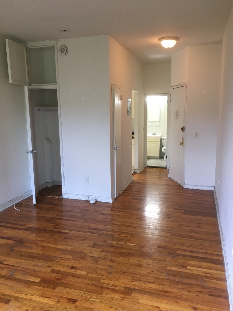 316 East 89th Street - Photo 1