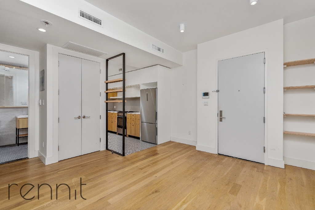 633 Marcy Avenue - Photo 9