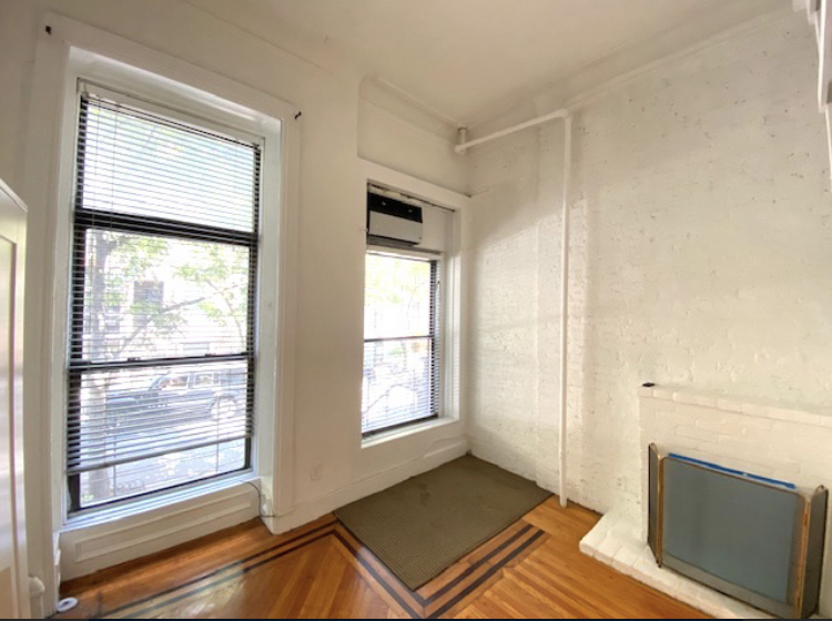 144 East 37th Street - Photo 3