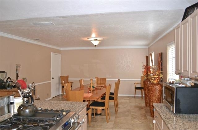 13853 Peyton Drive - Photo 3