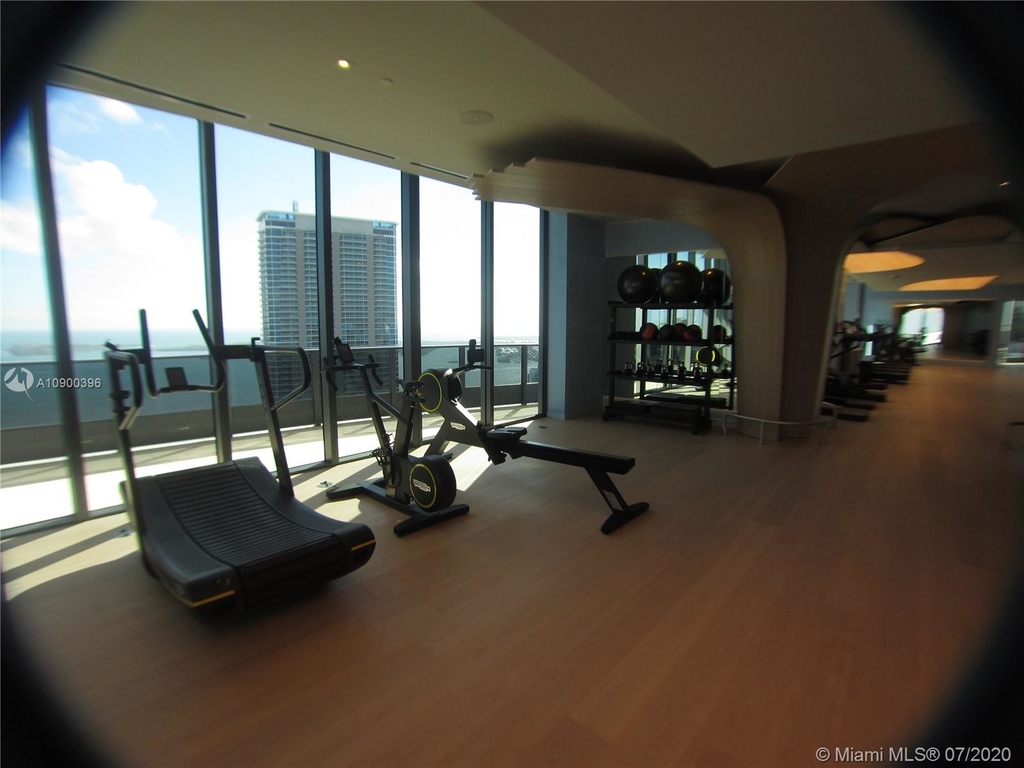 1000 Brickell Plz - Photo 27