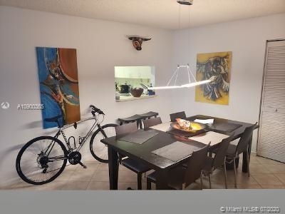 3588 Collins Ave - Photo 4