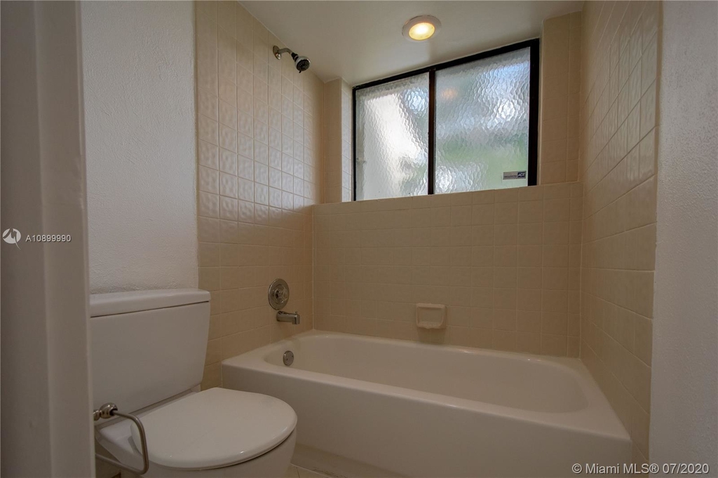 8005 Nw 15th Mnr - Photo 26