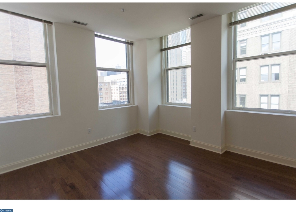 1600 Walnut Street - Photo 11