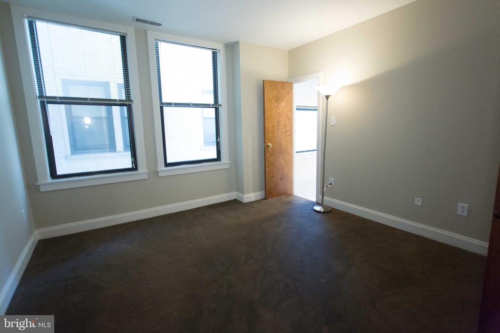 1411 Walnut Street - Photo 23