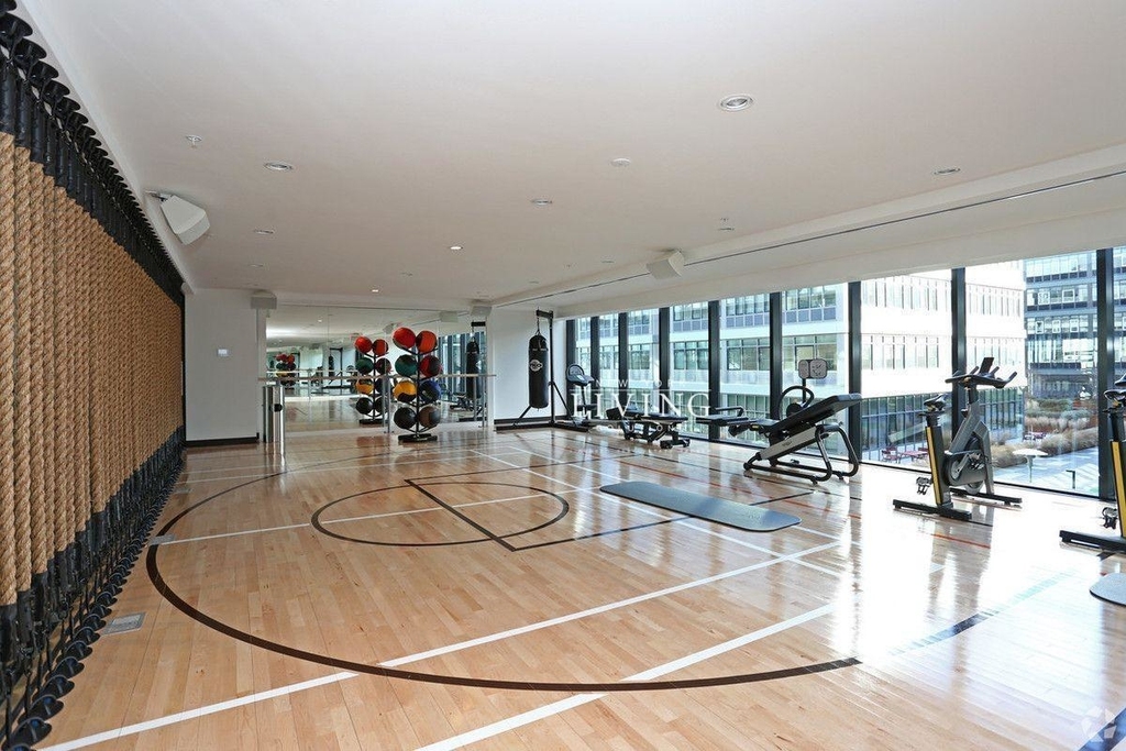 7 Navy Pier Court - Photo 8