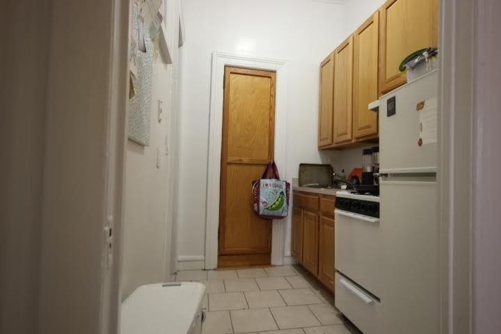 228 West 72nd Street - Photo 7