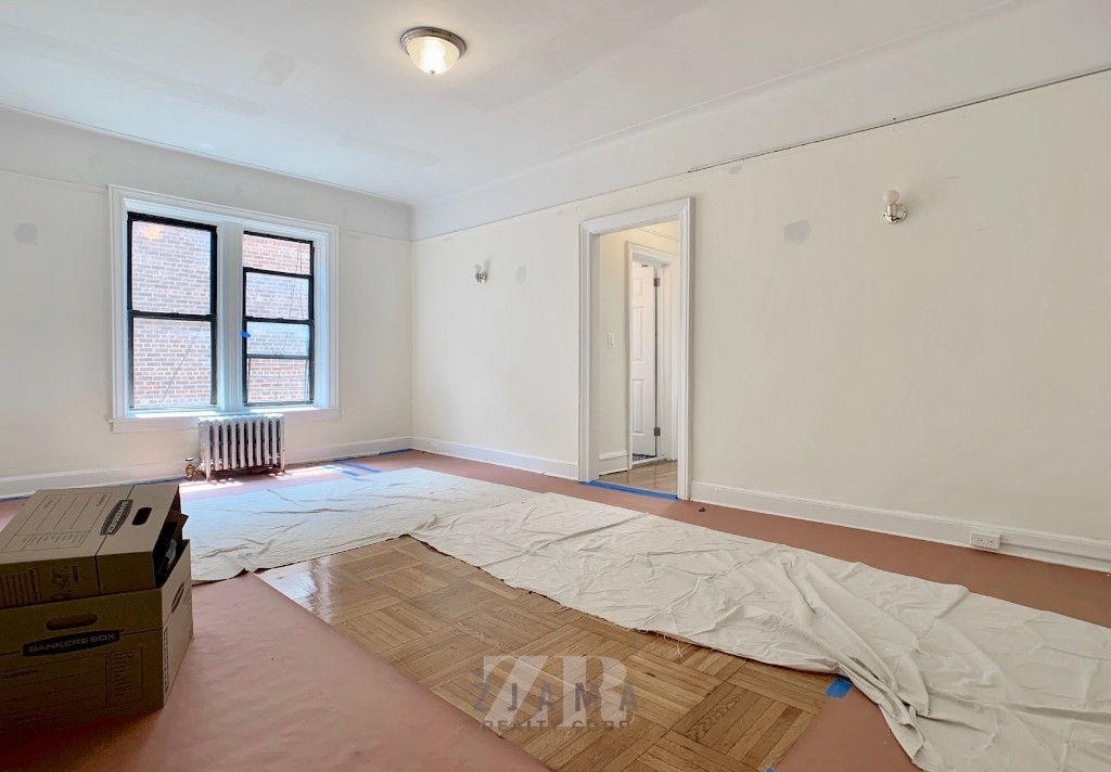 538 East 21st Street - Photo 2