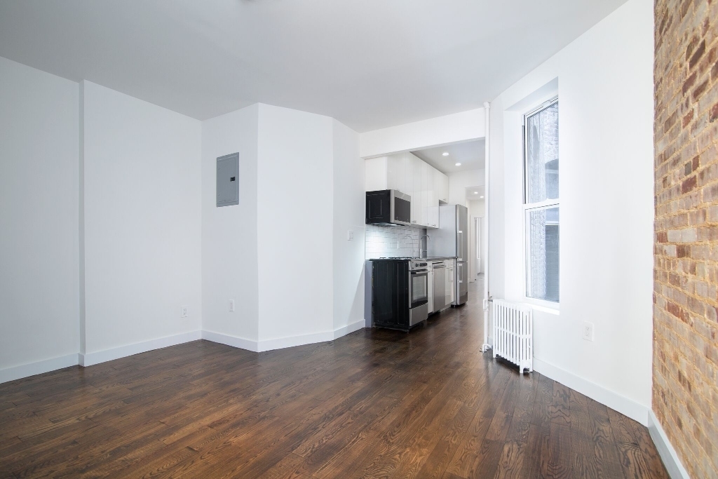 313 East 92nd Street - Photo 3