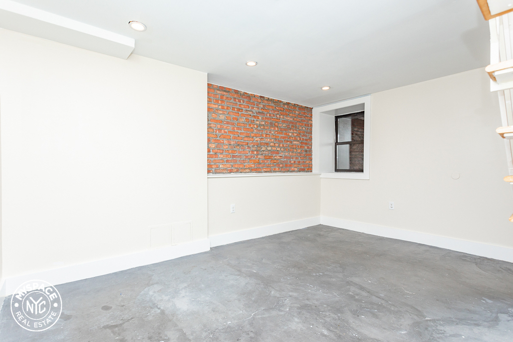 236 Irving Avenue - Photo 14