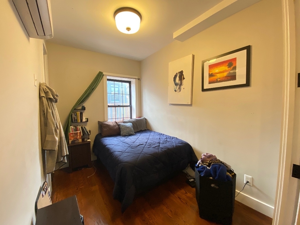 228 Manhattan Avenue - Photo 4