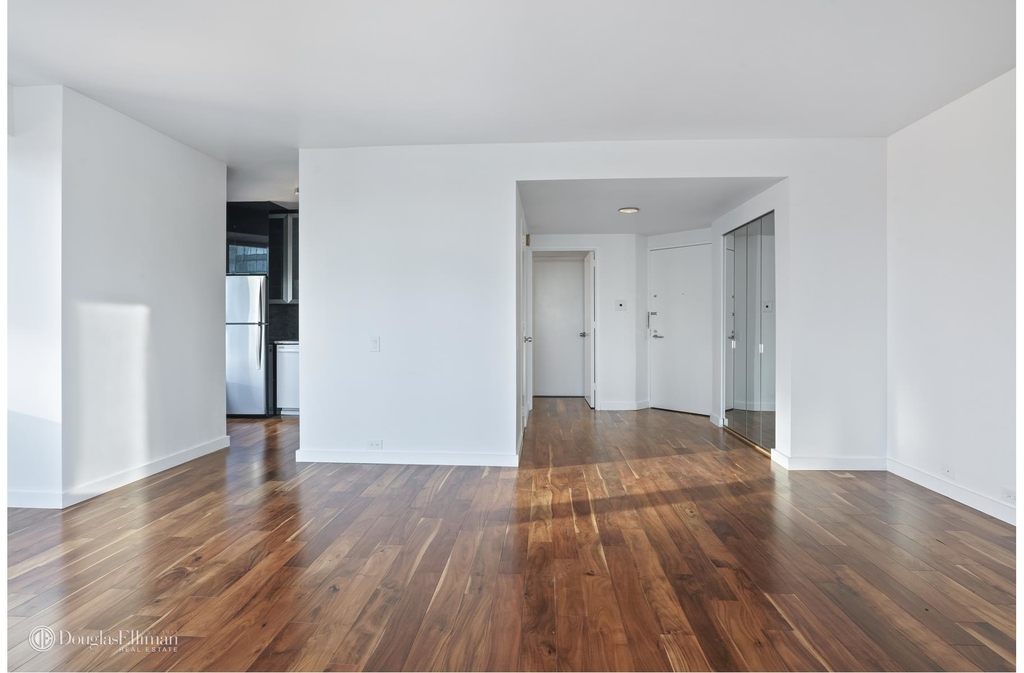 150 West 56th St - Photo 10