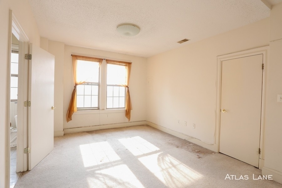 1401 Columbia Road Nw - Photo 11