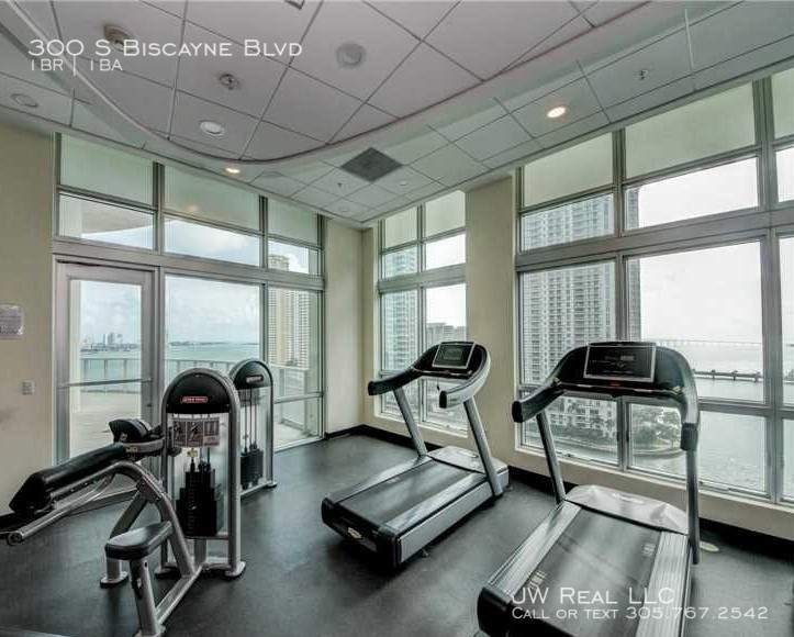 300 S Biscayne Blvd - Photo 11