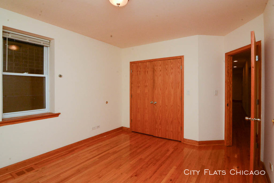 2502 N. Southport - Photo 12