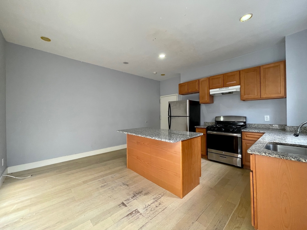 164 West 146th Street - Photo 5