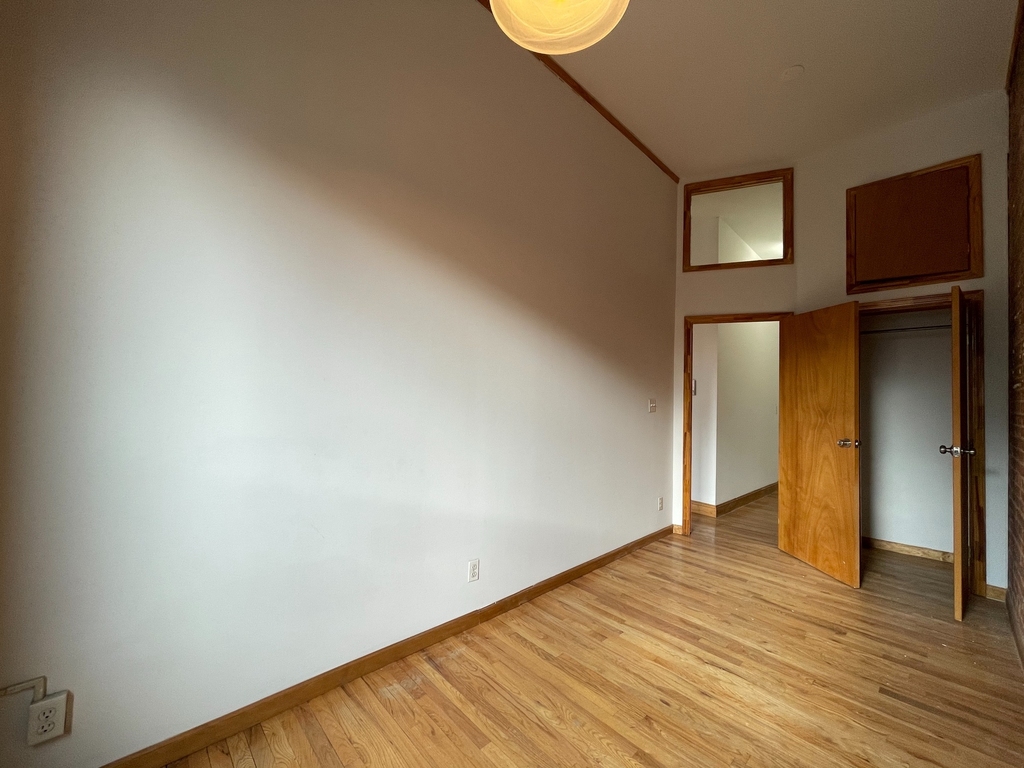 417 East 116th Street - Photo 4