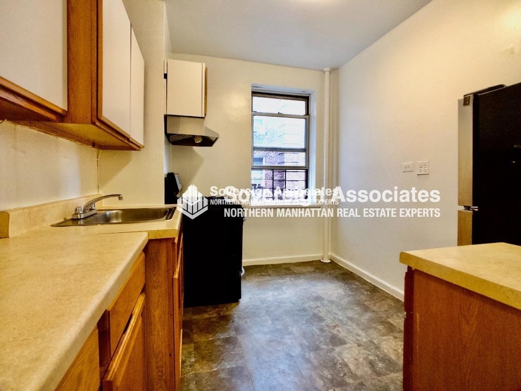 150 Bennett Avenue - Photo 6