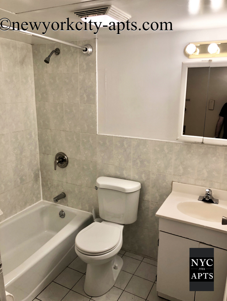 52 West 14th Street  - Photo 2